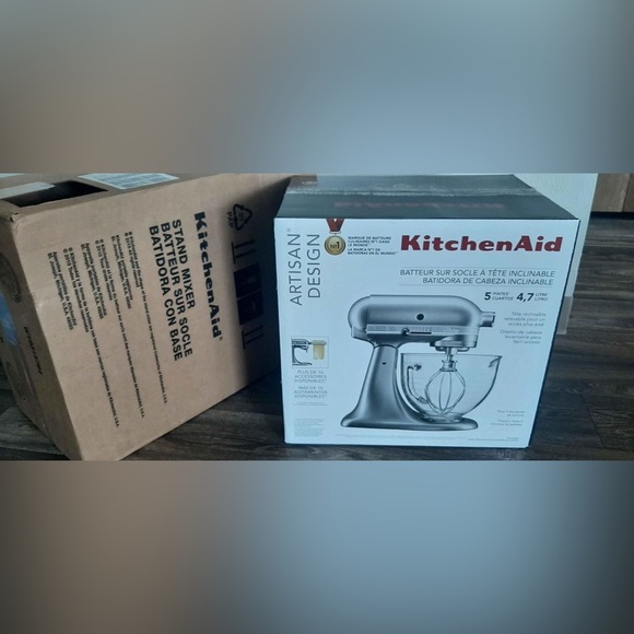 New Artisan Design Series 5 Quart Tilt-Head Stand Mixer with Glass Bowl - Picture 1 of 1